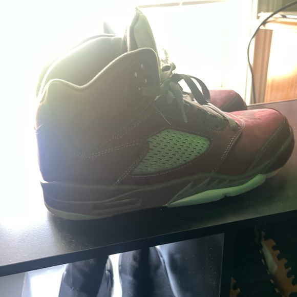 Size 11 - Air Jordan 5 Retro SE 2023 Burgundy - Picture 3 of 7